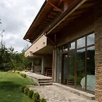 The Reddoorshouse Villa Solishta
